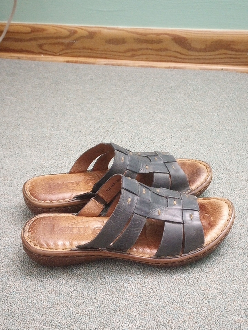 Born Women's Navy Blue Full Leather Slide Sandals Size 7 (Beah)